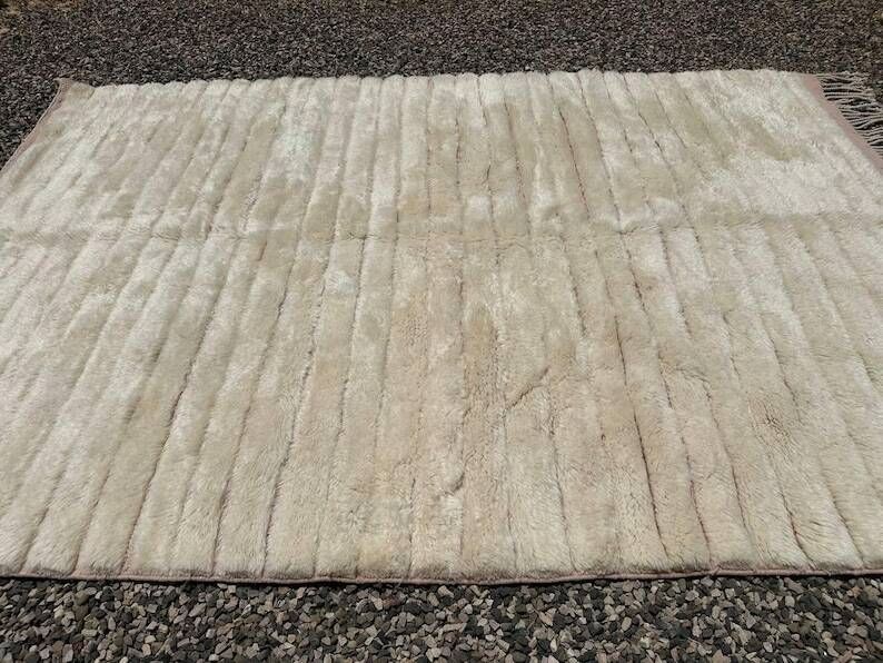 Ecru and beige Moroccan Mrirt rug 350x250 cm – textured minimalist design