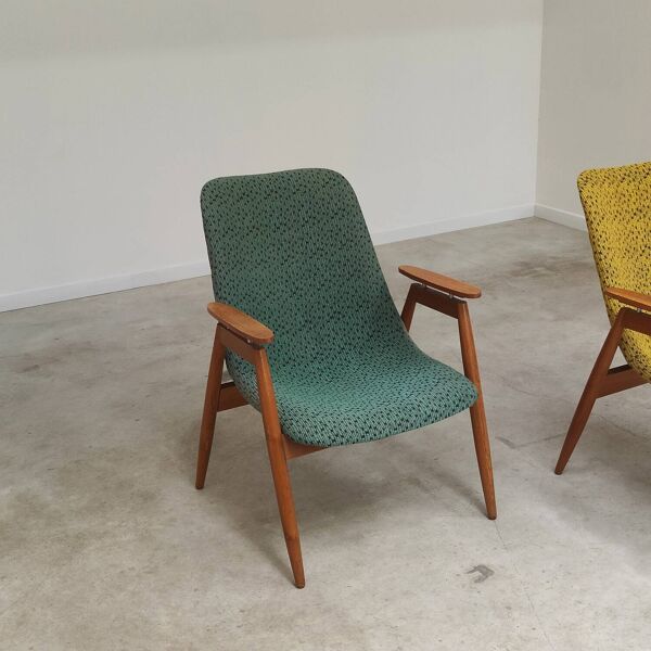 Paire de fauteuils résine et bois Jaune et Vert chiné par Miroslav Navratil