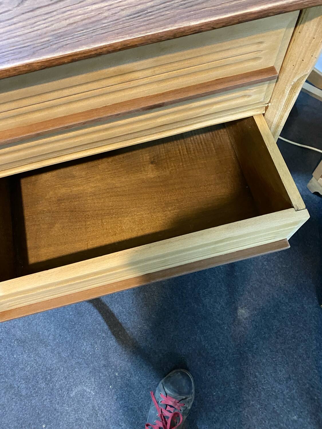 Small chest of drawers with 3 drawers