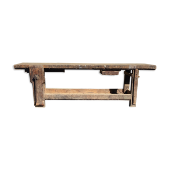 Carpenter's workbench