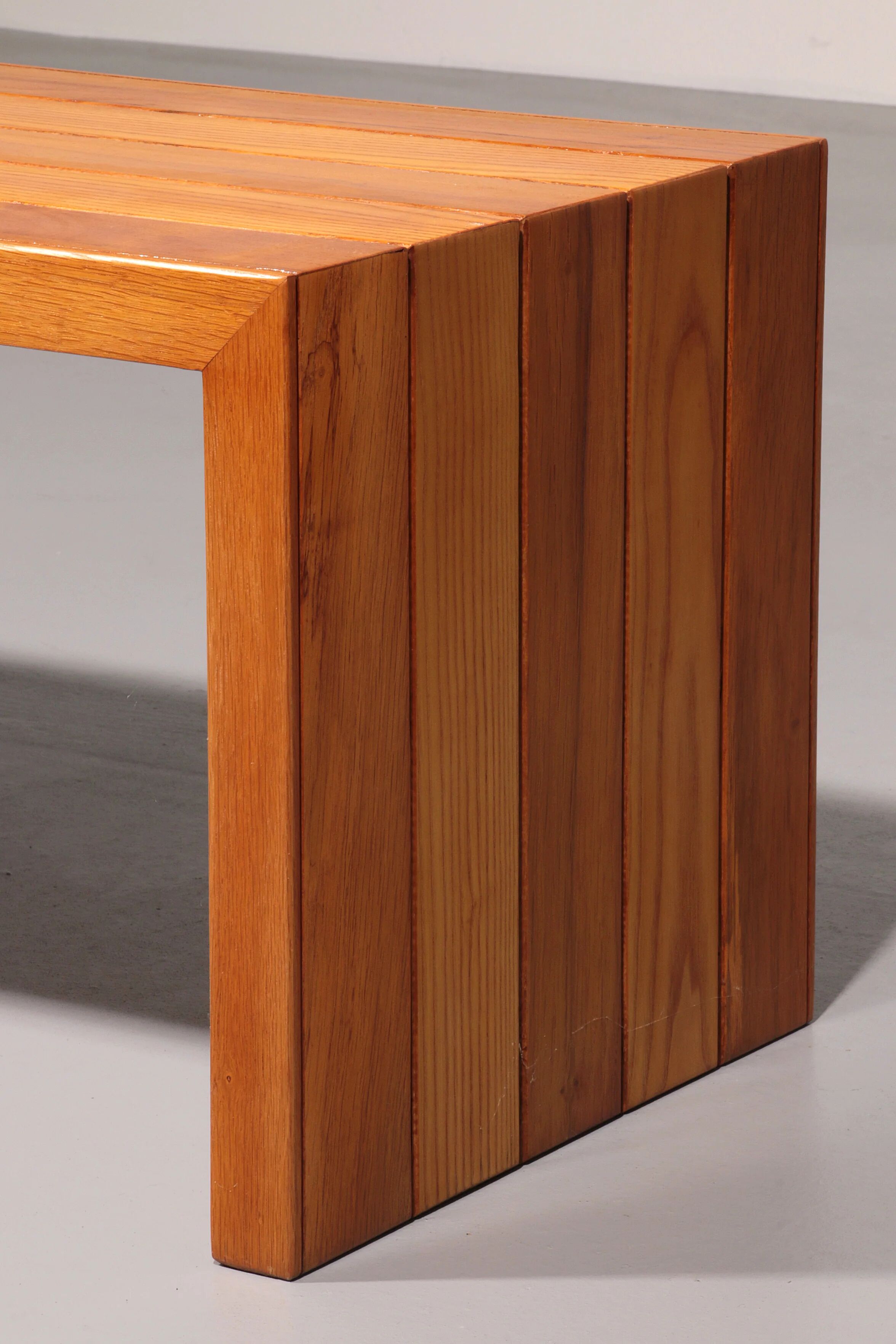 Elegant Italian mid-century beechwood bench (1960s)