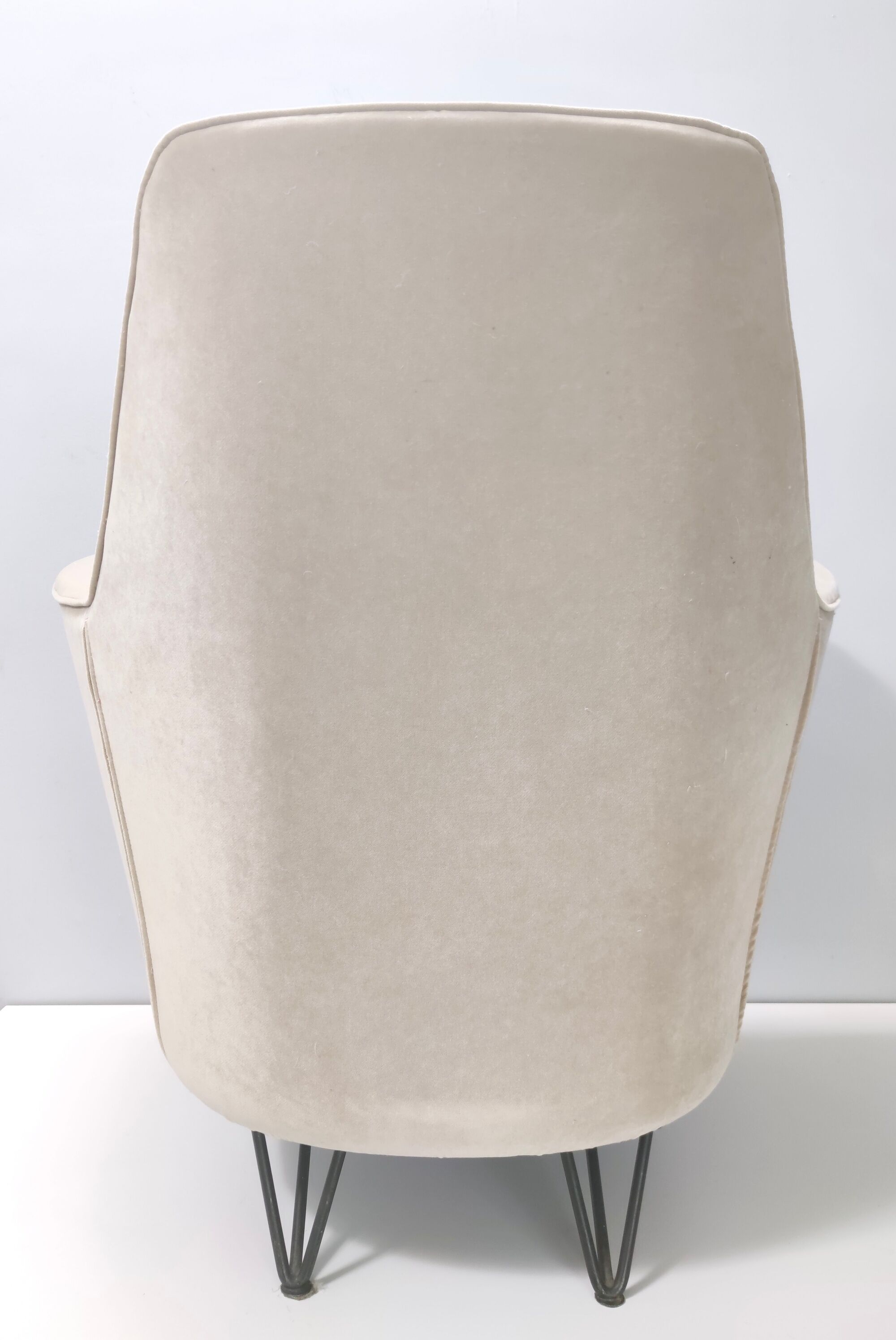 Vintage ivory fabric armchair, Italy