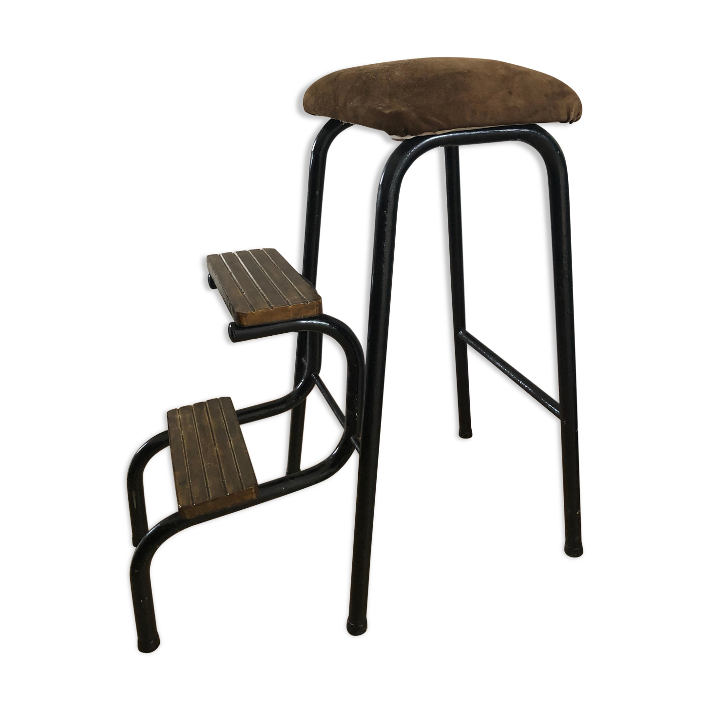 Leather-crusted stepladder