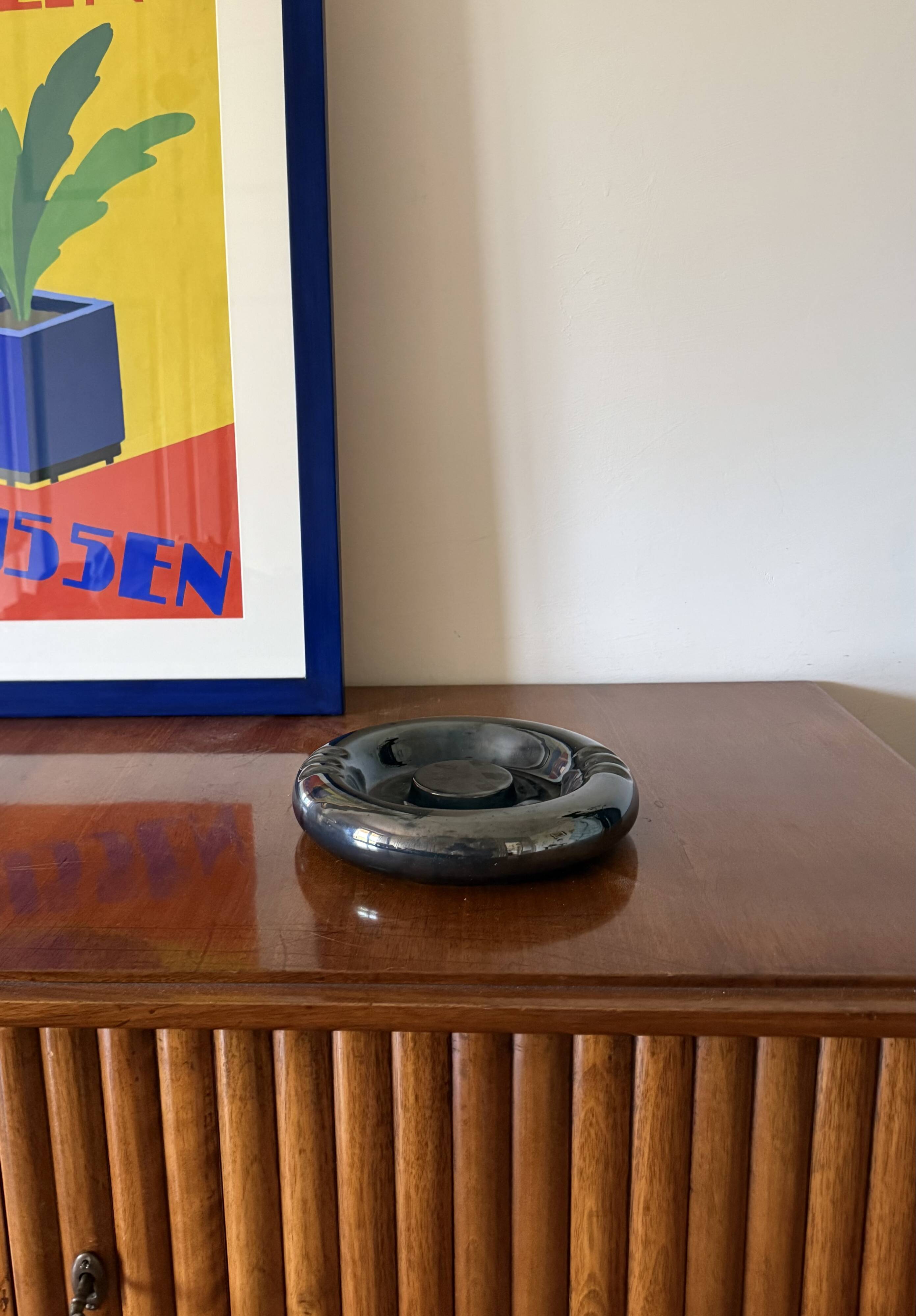 Space age blue iridescent ceramic ashtray / vide poche, Italy 1970s