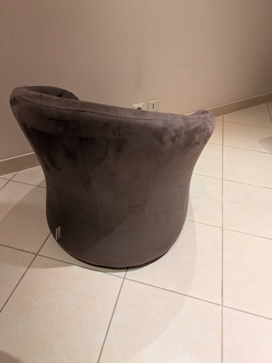 Reclining armchairs in alcantara
