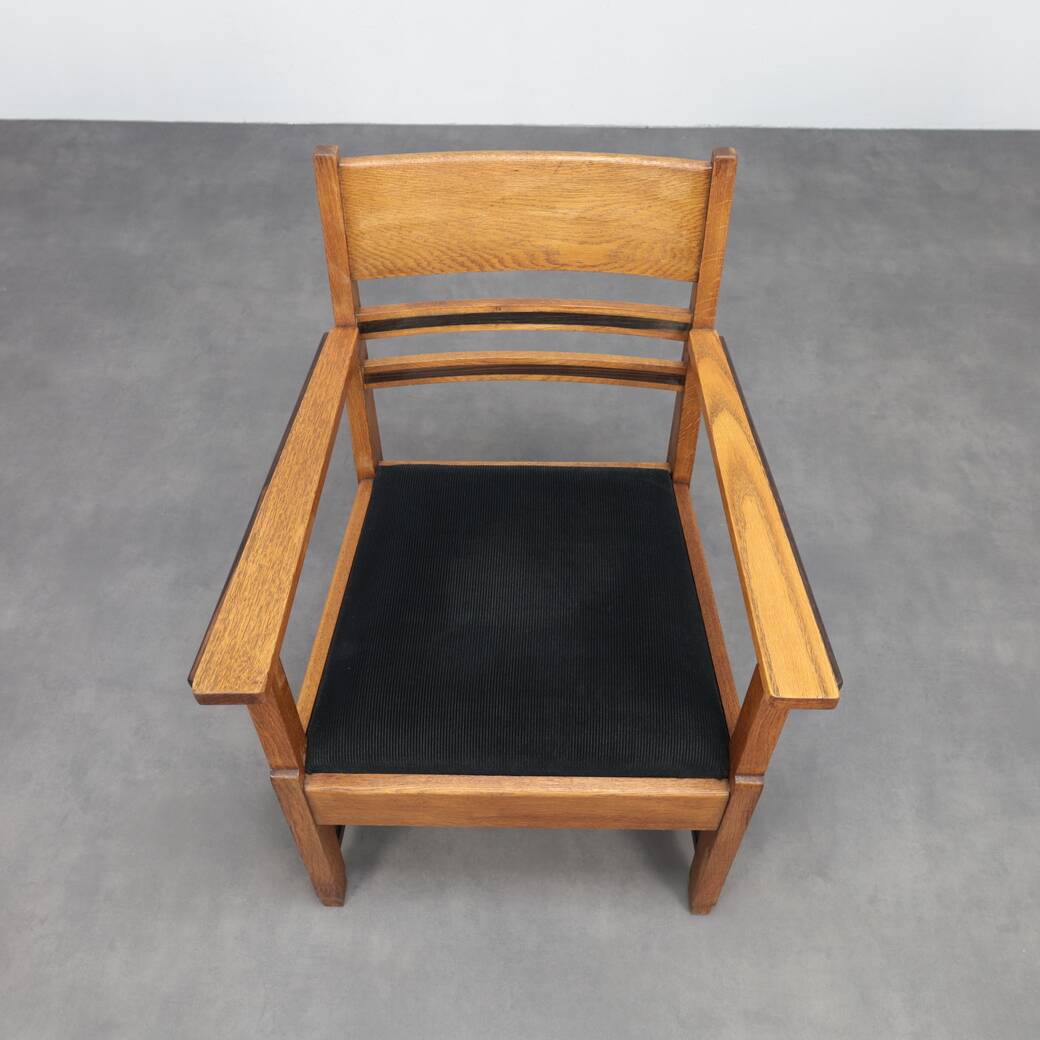 Refined pair of Art Deco armchairs in oak and Coromandel, attributed to L.O.V. Oosterbeek, 1930s