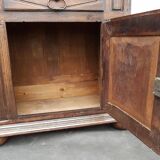 Armoire deux corps haut en retrait style Louis XIII