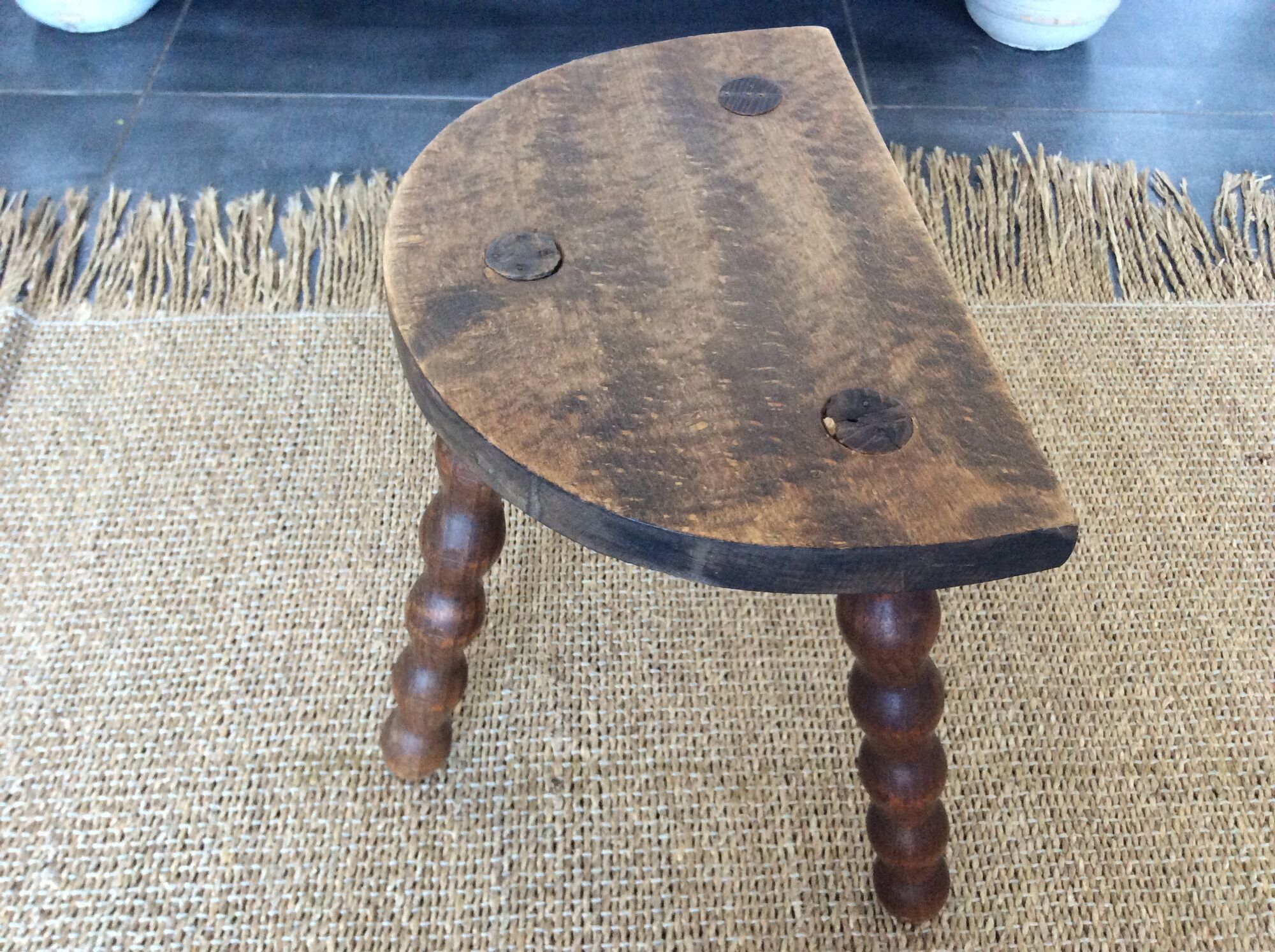 Tripod stool