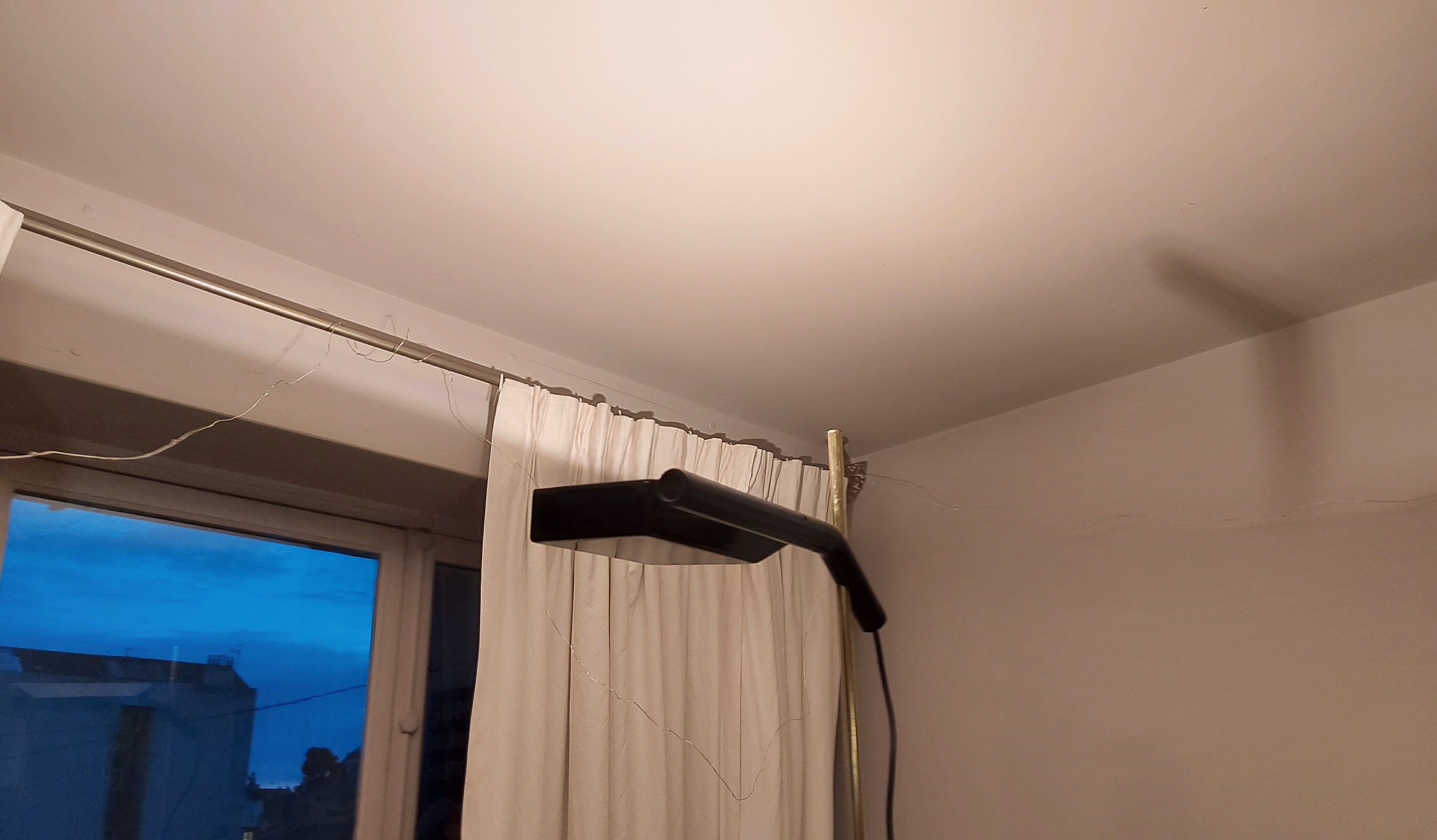 Guzzini design lamppost (marble foot)
