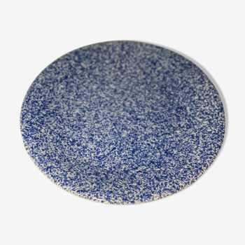 5 speckled plates