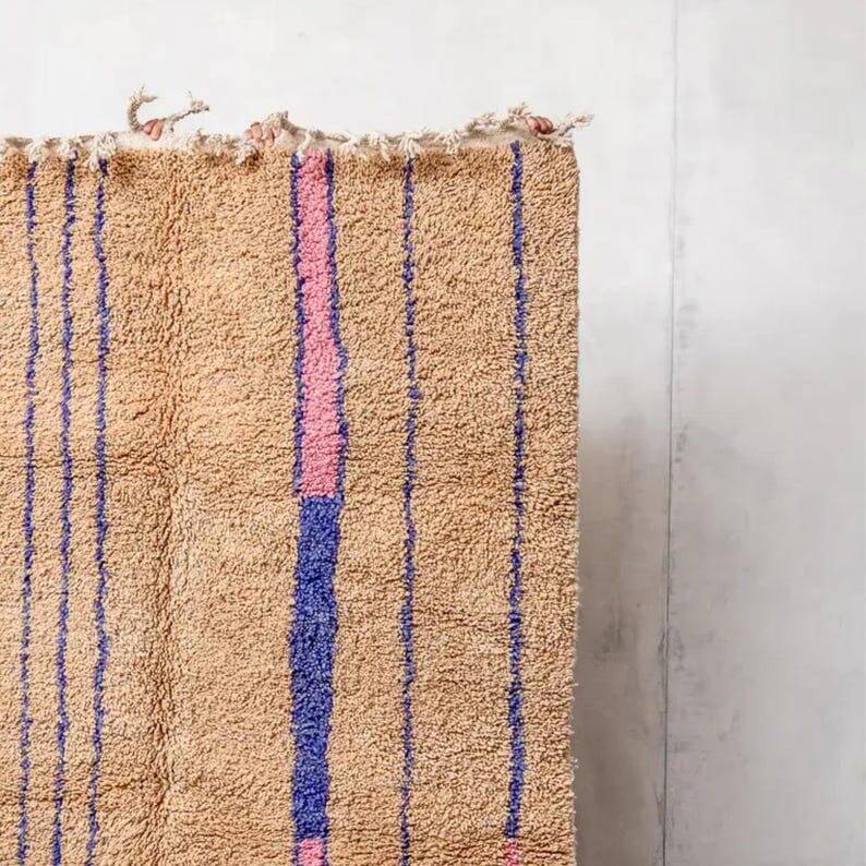 Handmade Berber rug in pure wool, size 200 x 300 cm
