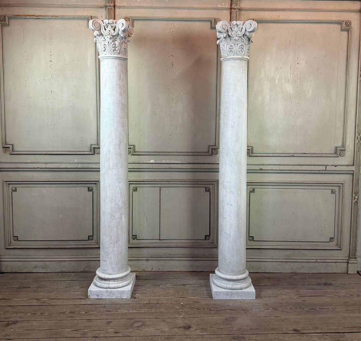 Pair of Carrara marble columns, 214 cm high, circa 1880