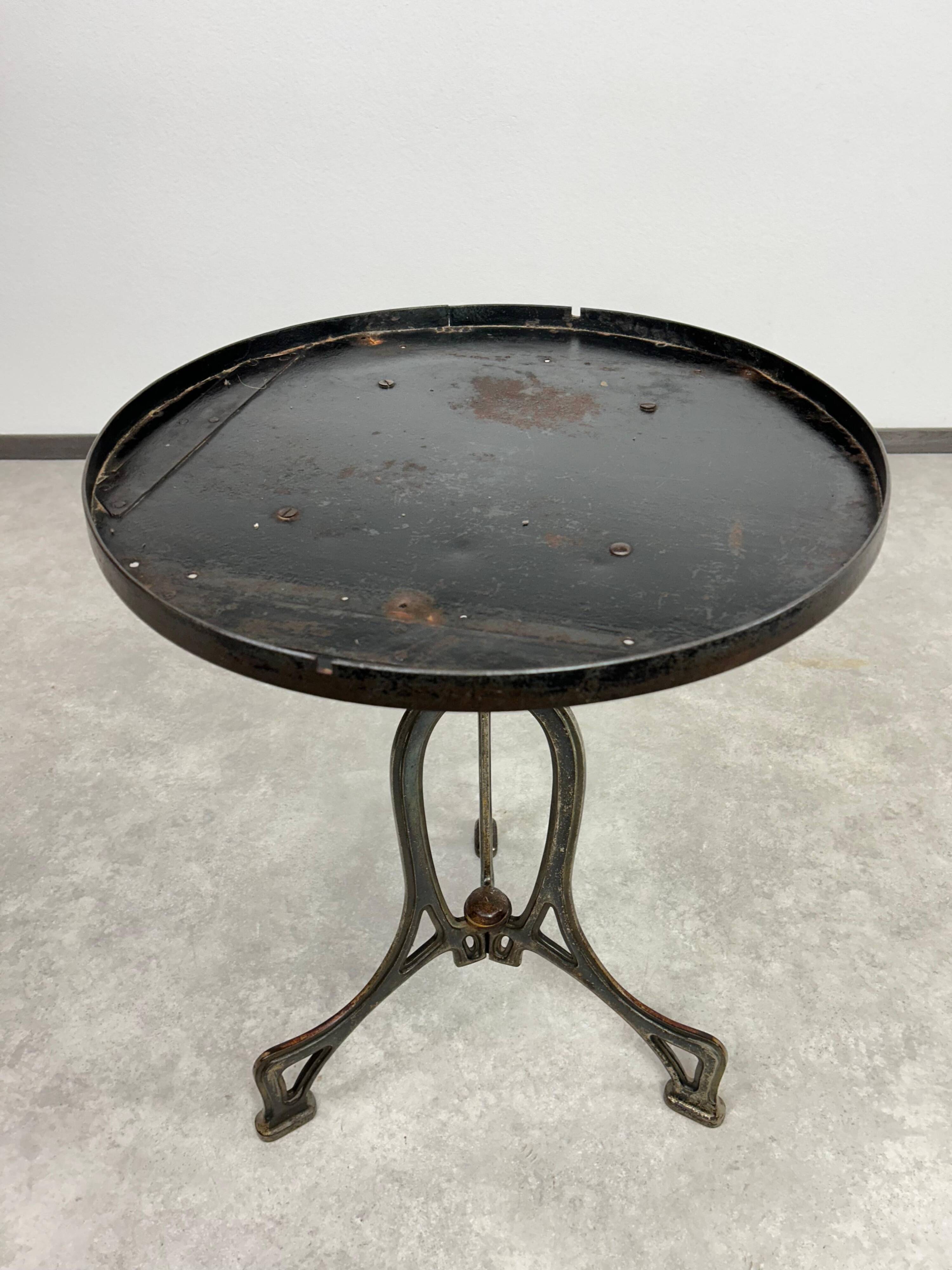Jugendstil coffee table