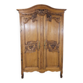 Armoire de montagne en sapin