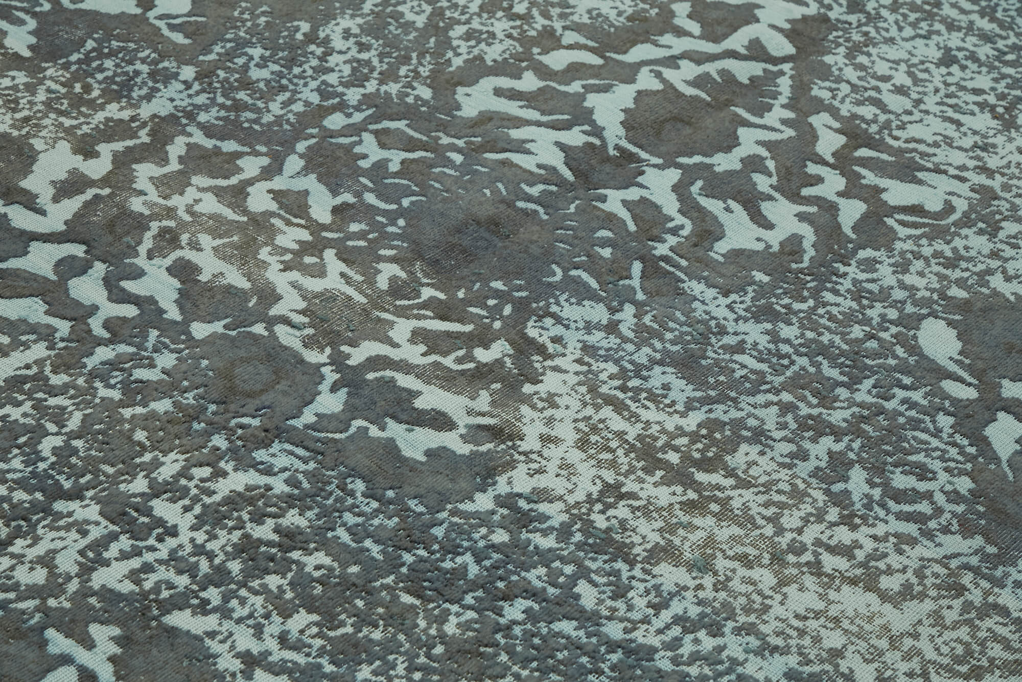 Handmade turkish unique 1980s 270 cm x 370 cm grey wool carpet