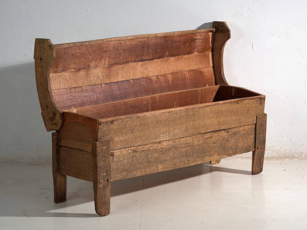 Ancient primitive wooden chest – Transylvania, around 1850