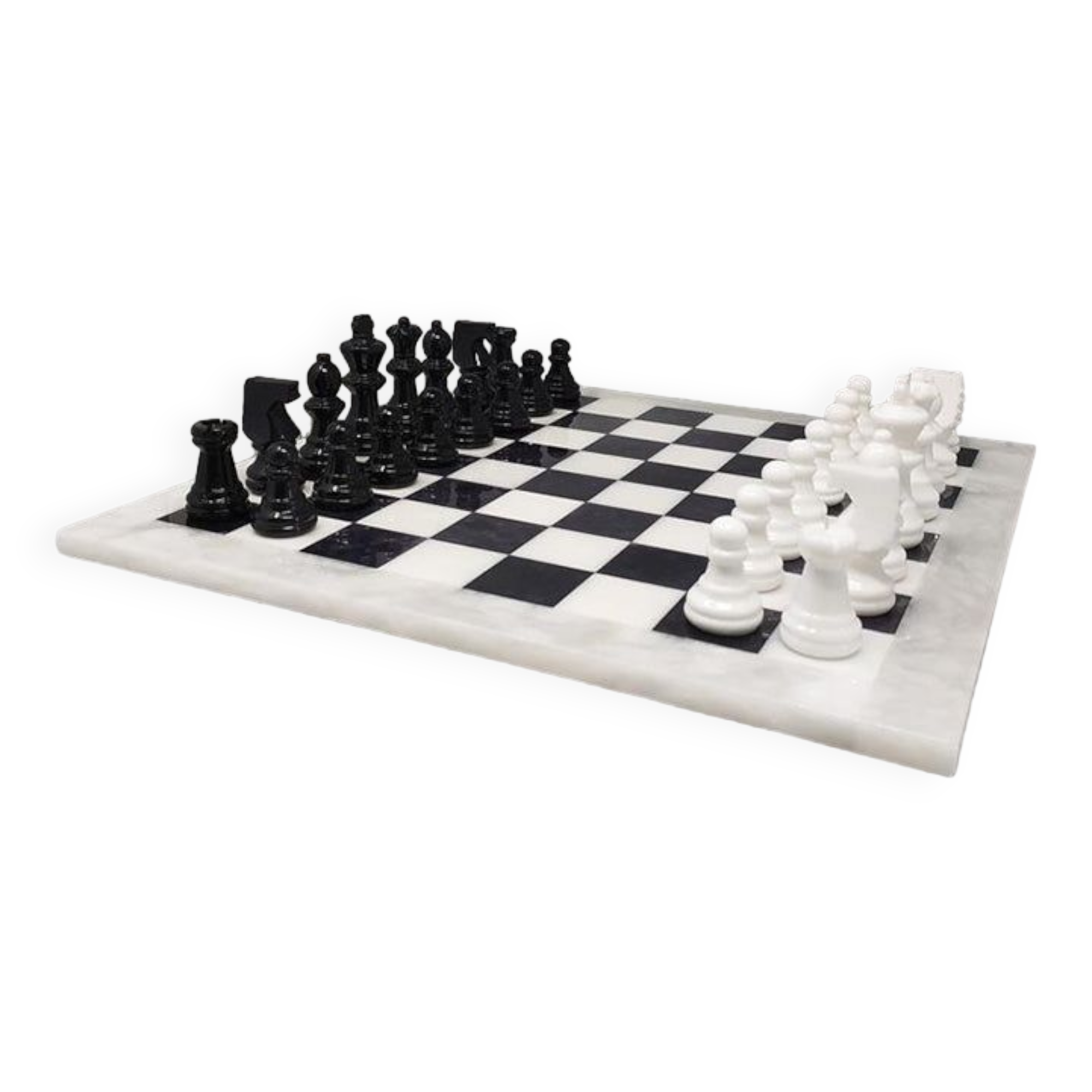1970s Gorgeous Black and White Chess Set in Volterra Alabaster Handmade.  Made in Italy
