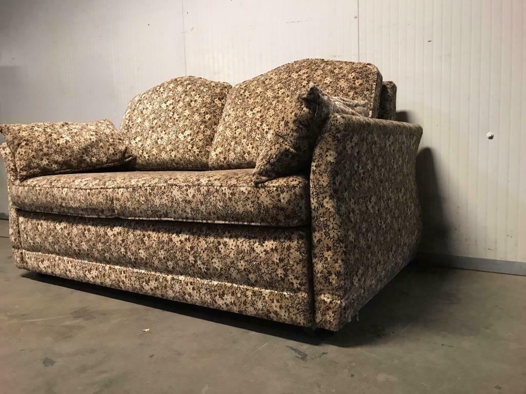 VINTAGE SOFA / SLEEPING BED / SOFA