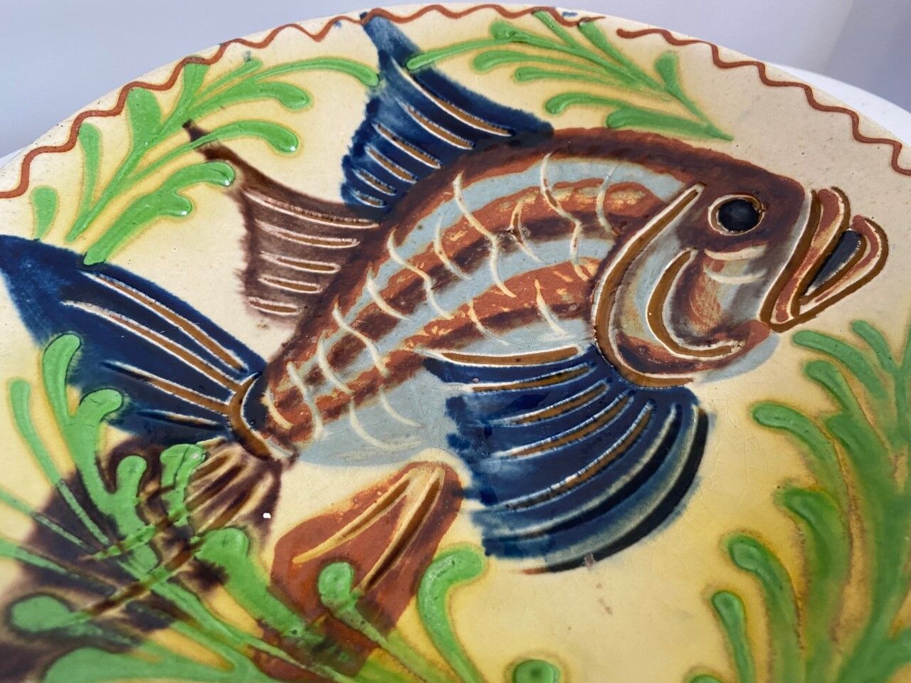 Set of two plates decoration Fish signed Vallauris style