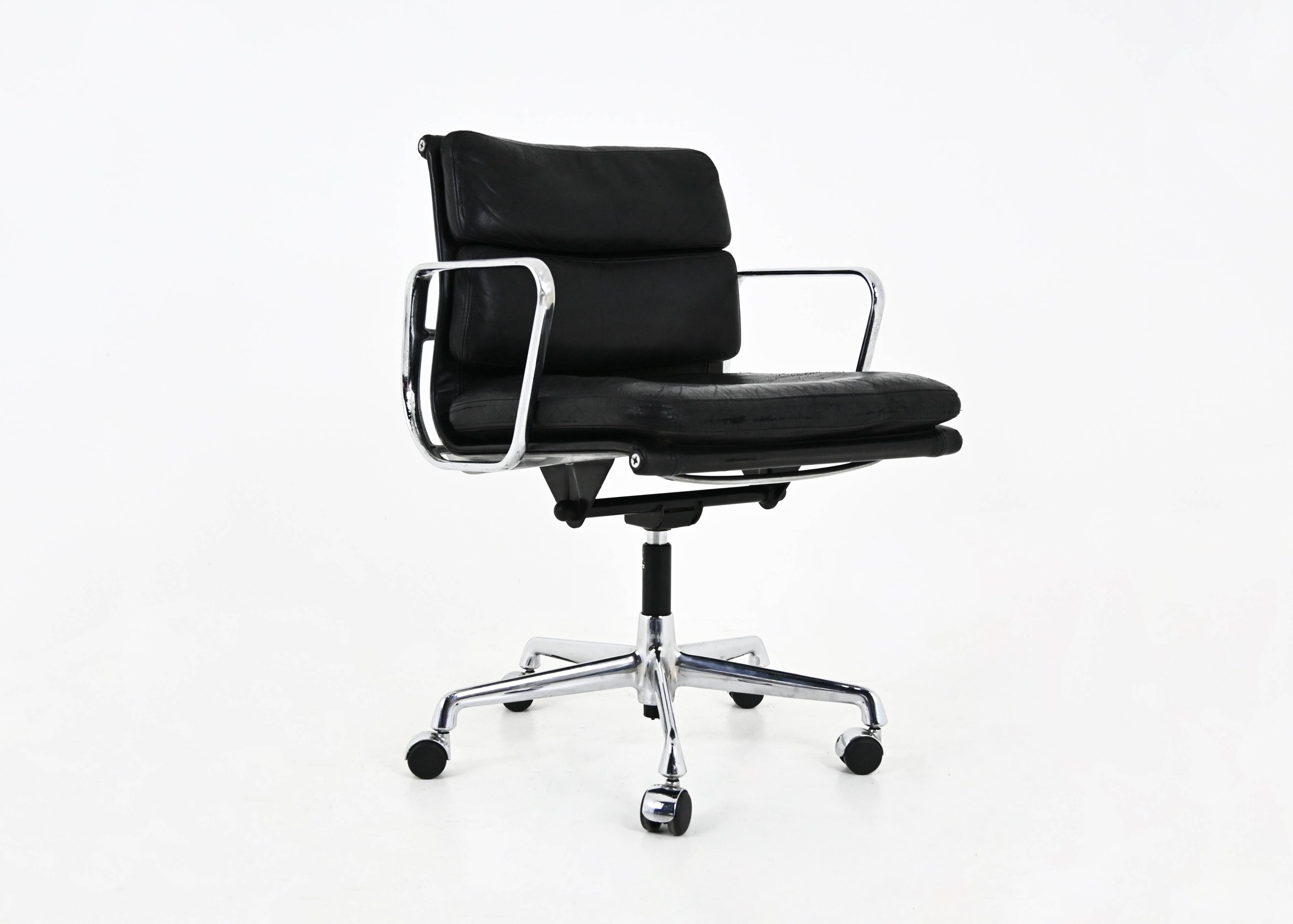 Chaise de bureau par Charles & Ray Eames pour Vitra, 1970s