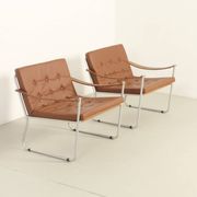 Paire de fauteuils de style safari avec accoudoirs en sangles de cuir, 1960