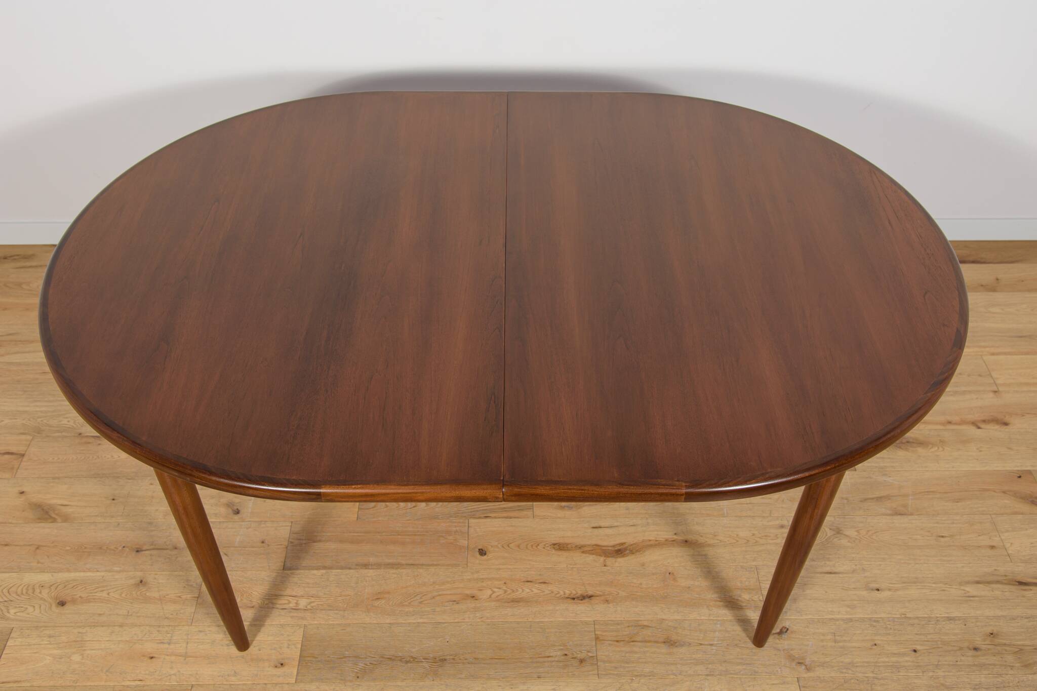 Mid-Century Oval Dining Table in Teak from G-Plan, United Knigdom, 1960s