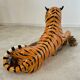 Ancien tigre en céramique vintage années 70 design italien position couché
