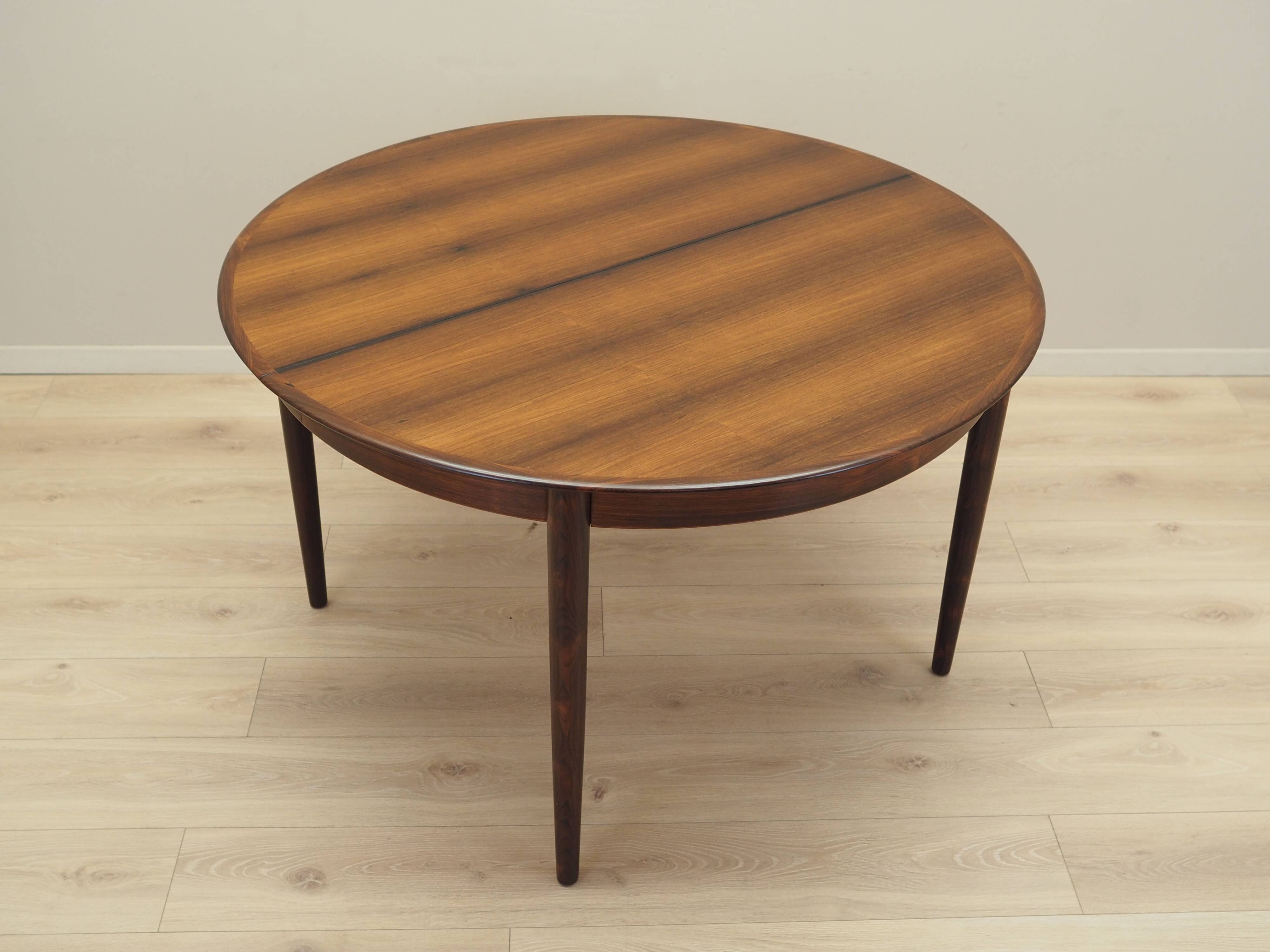 Round rosewood table, Danish design, 1970s, production: Skovby Møbelfabrik