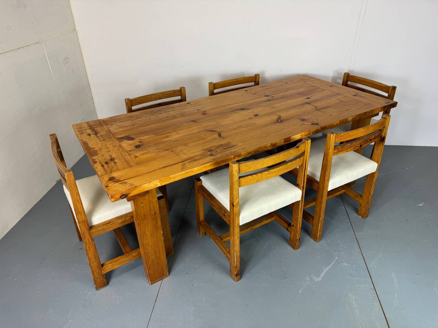 Ensemble de salle à manger moderniste du milieu du siècle en pin, style Chapo, Perriand, Jeanneret, années 50