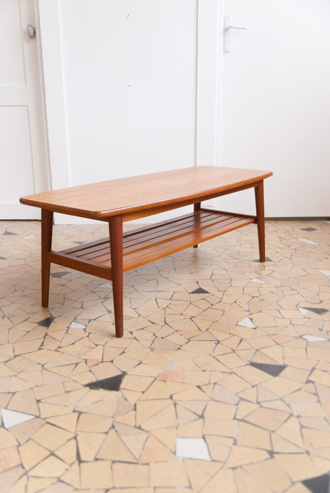 Low table feet spindles