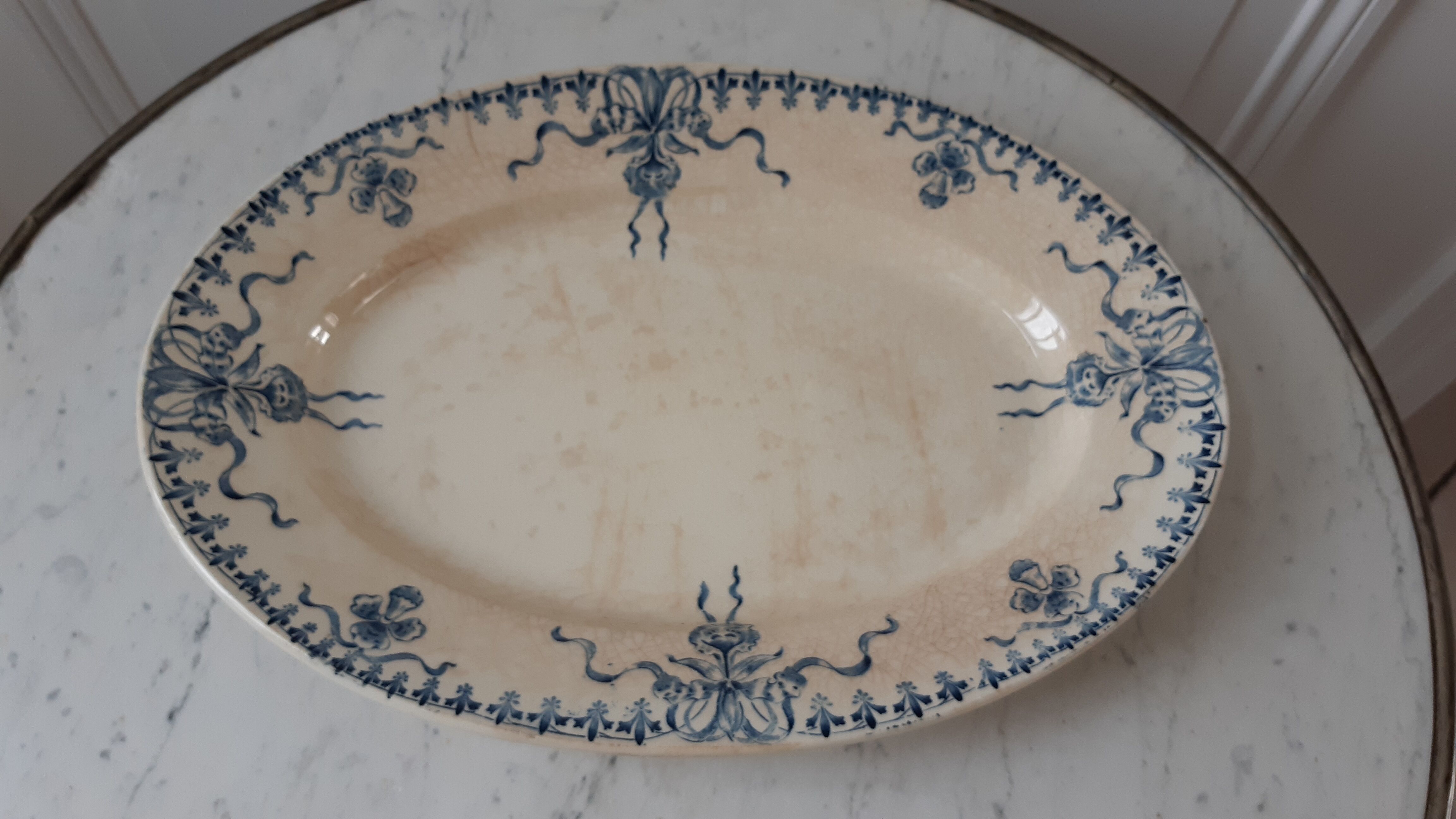 Plat ovale Terre de Fer Gien modèle "Venise" fin XIXème