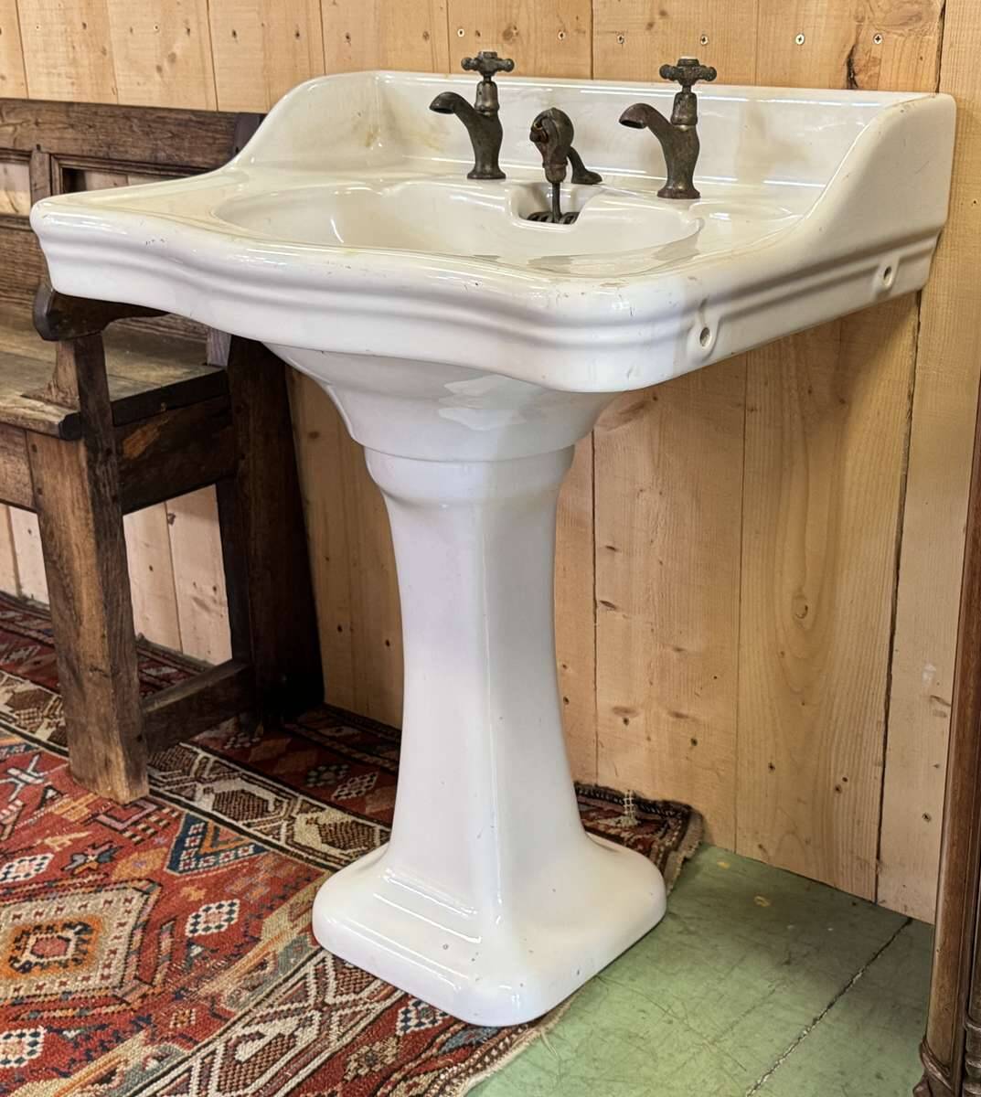 Lavabo sur pied début XXème