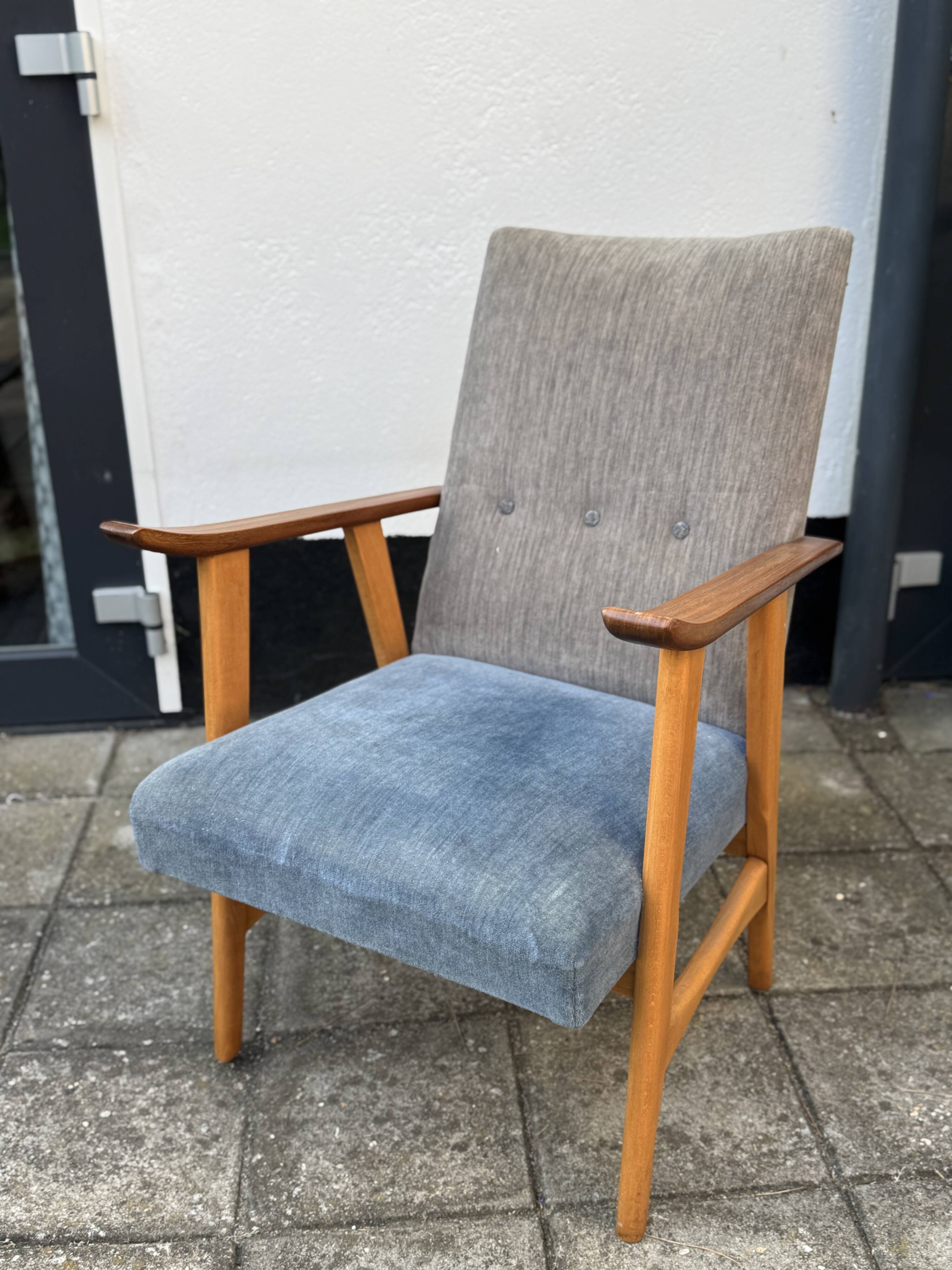 Vintage Mid Century Modern Arm Chair