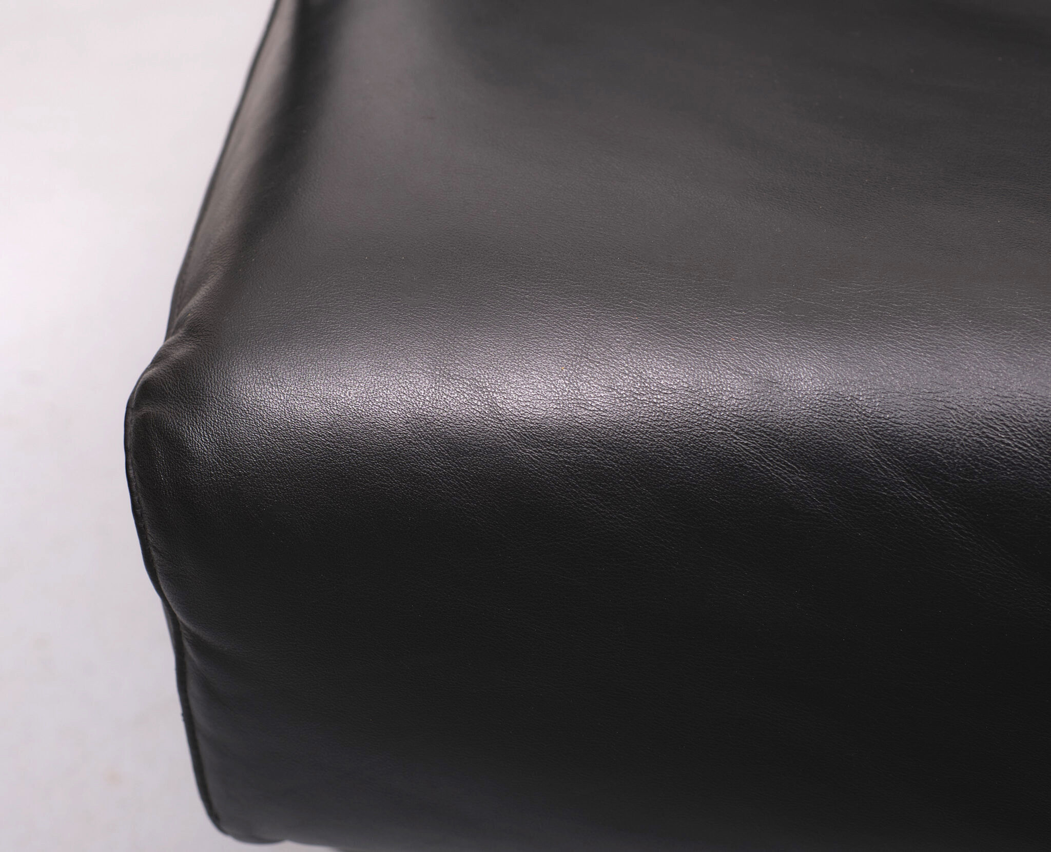 Pier Luigi Frighetto by Black Tie, Sofa Italy