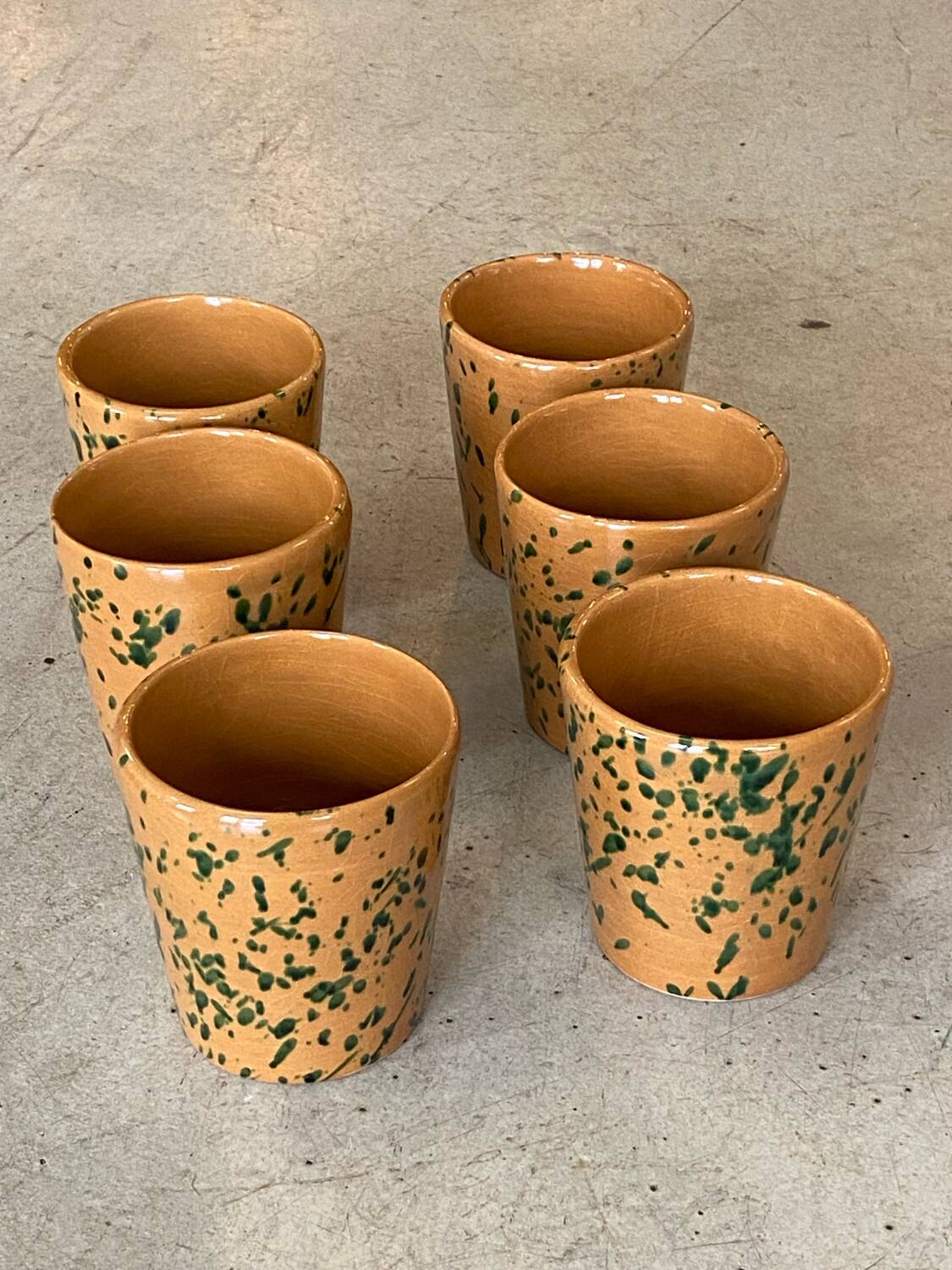 6 verres en terre cuite