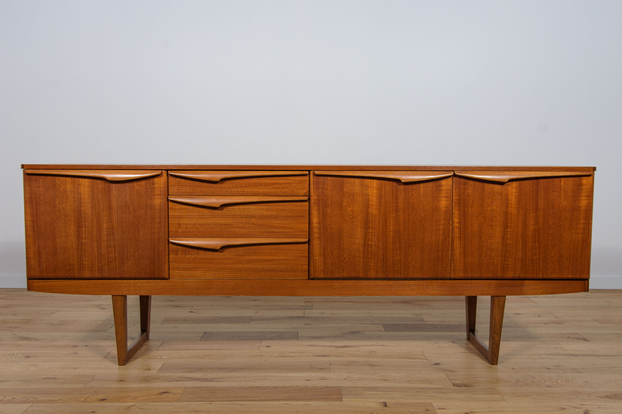 Mid-century teak sideboard from stonehill, 1960s