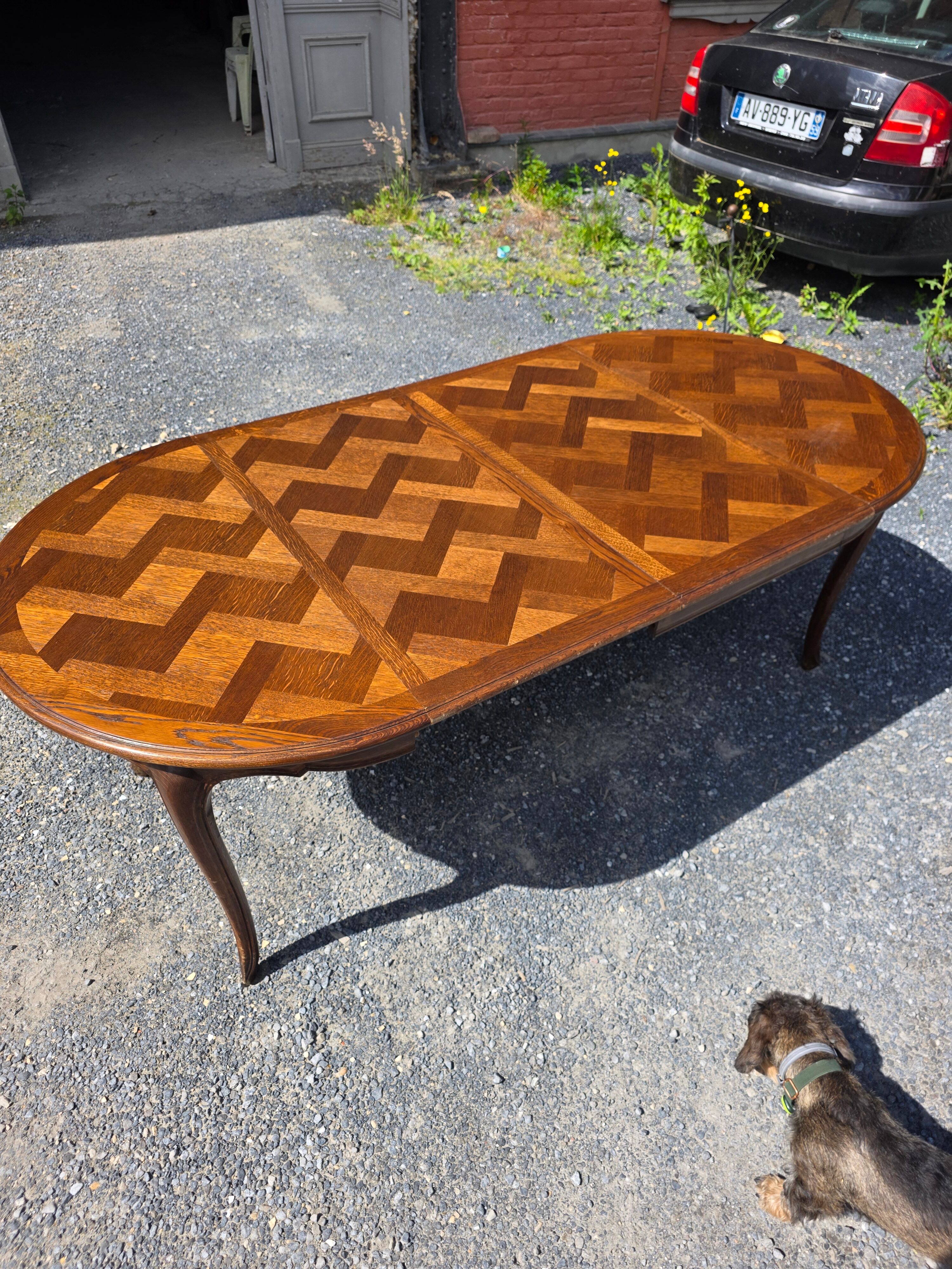 Extendable table in Louis XV style in oak (2 extensions)