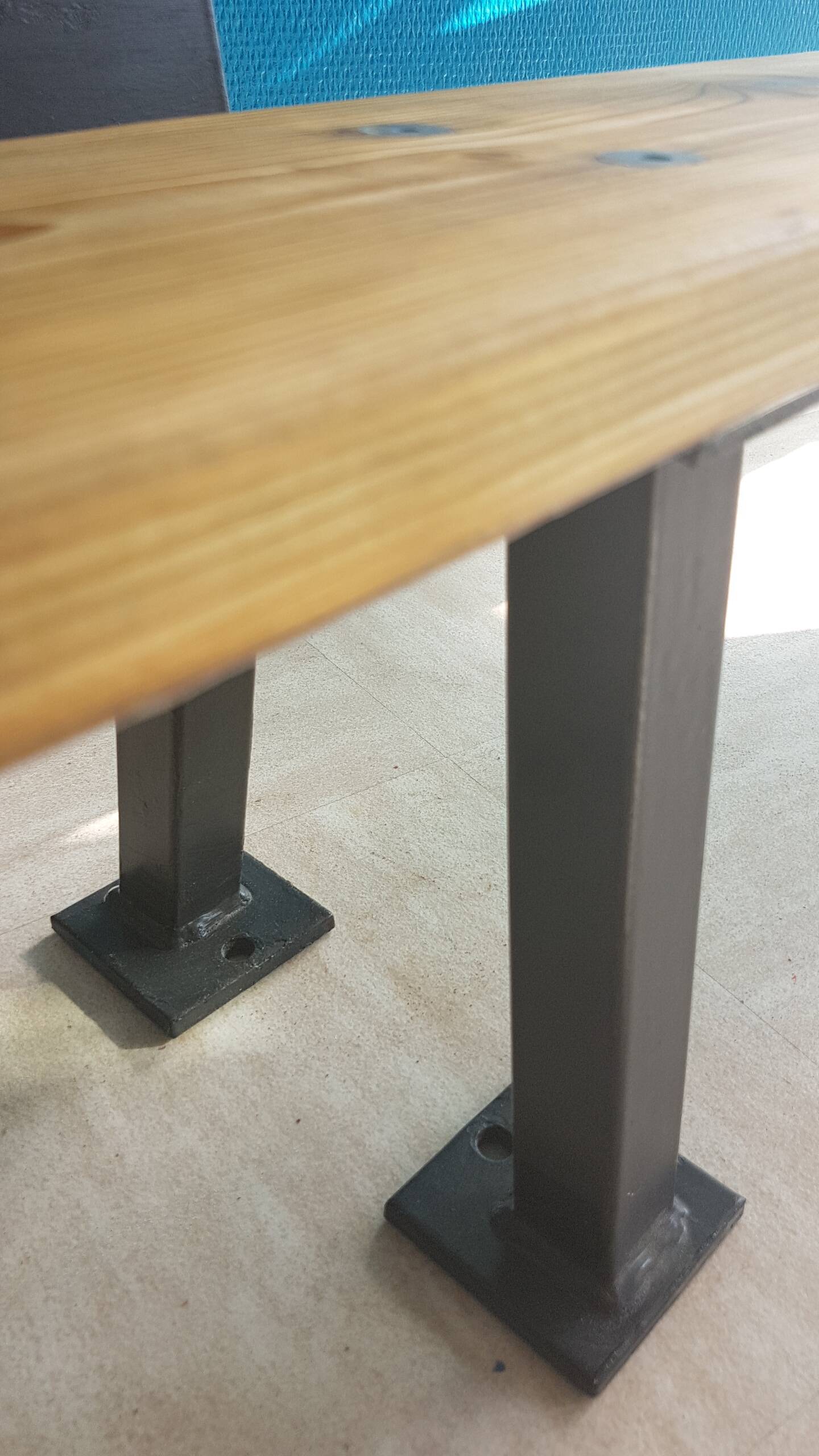 Banc d'école maternelle