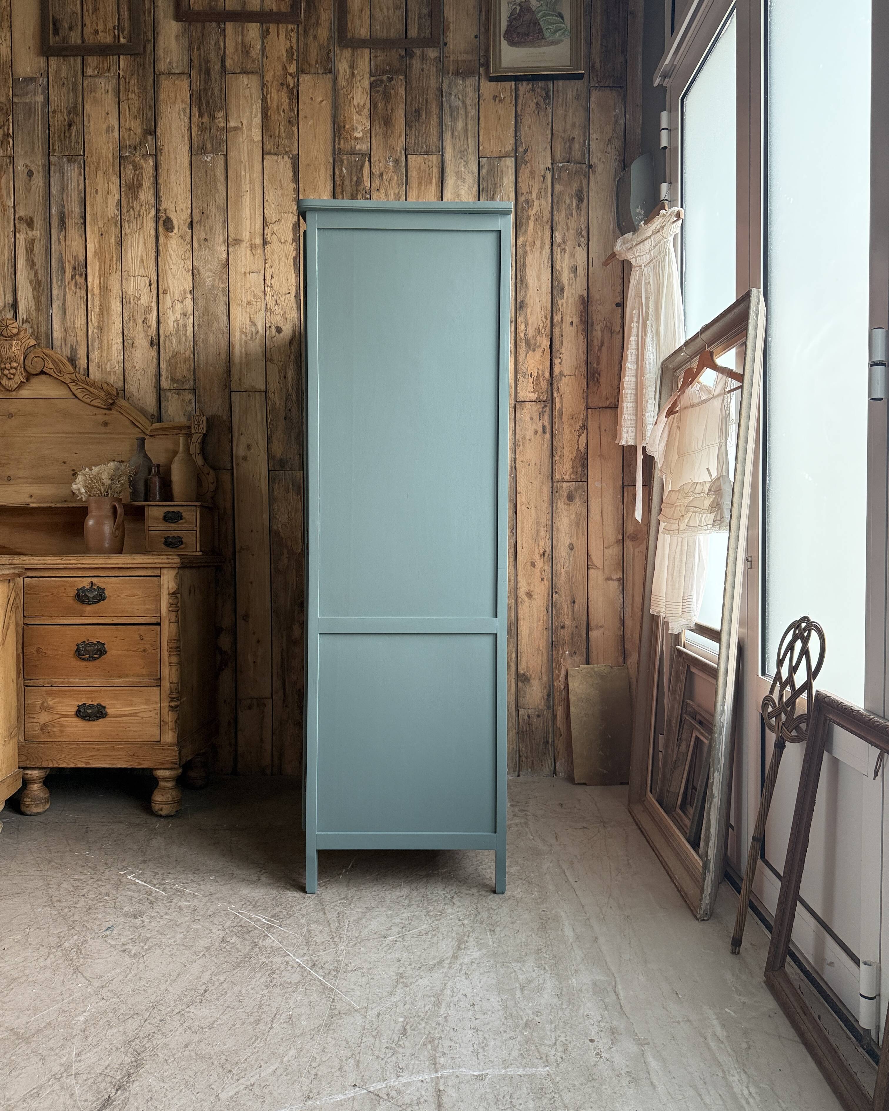 Vintage grey-green wardrobe (renovated)