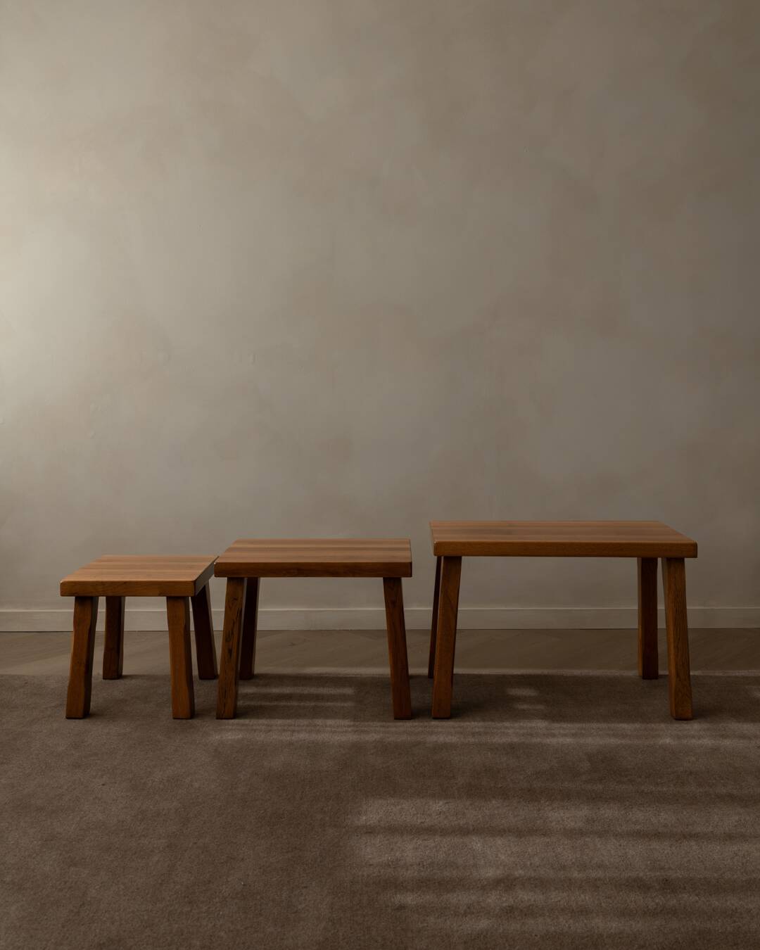 Brutalist Solid Oak Nesting Tables (Set of 3) – Dutch 1970s