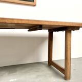 Grande table de ferme brutaliste en hêtre