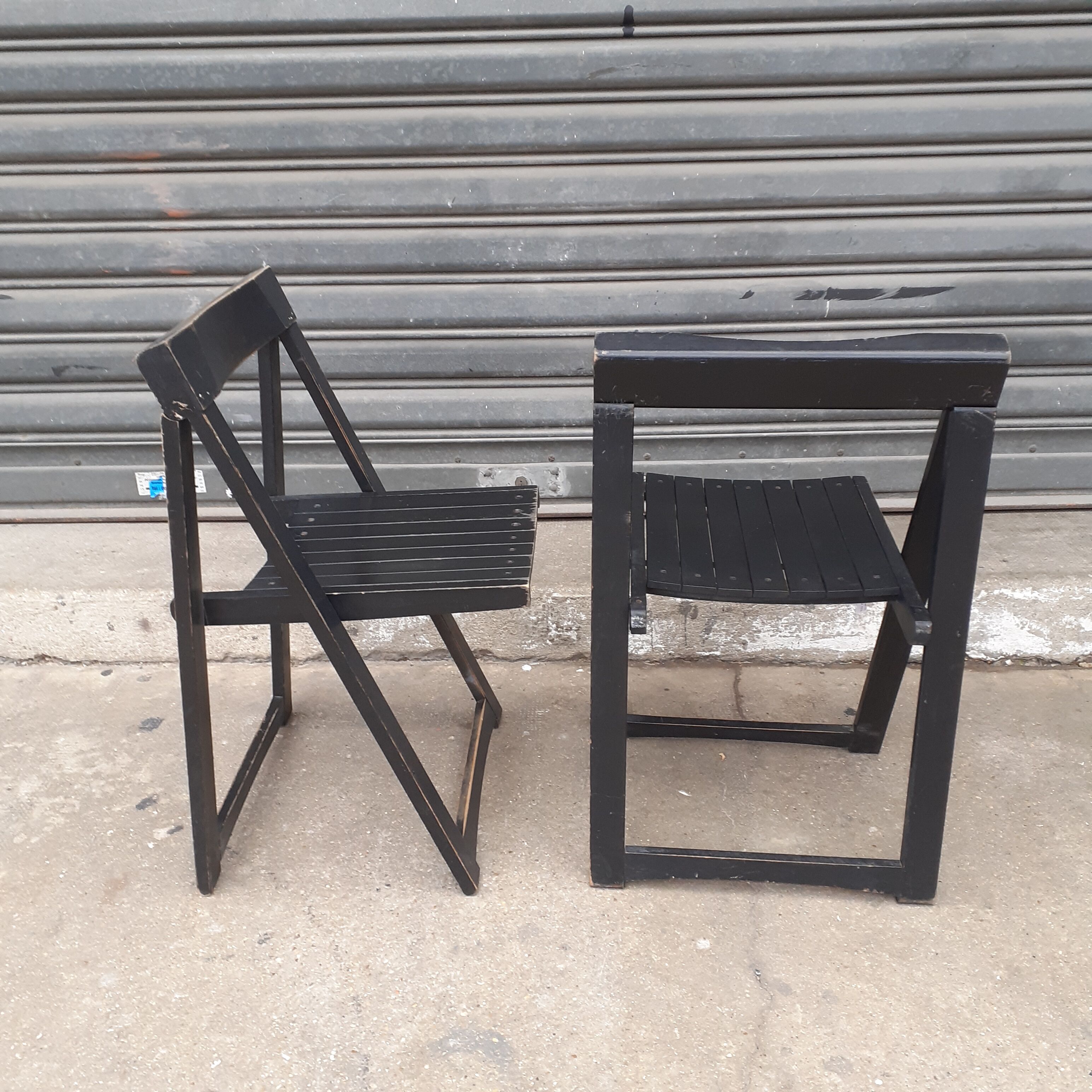 Pair of folding chairs
