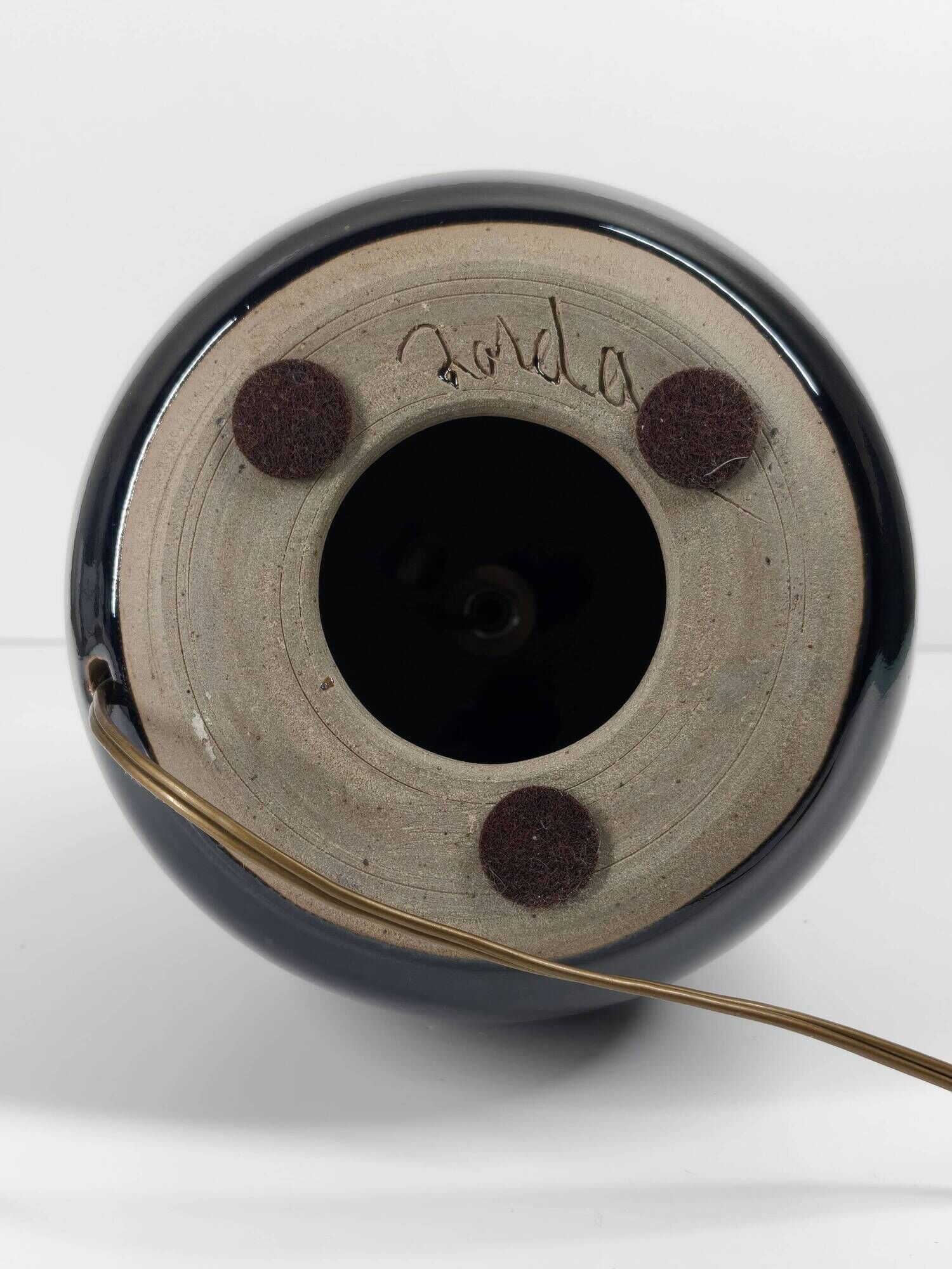 Deep black ceramic ball lamp base