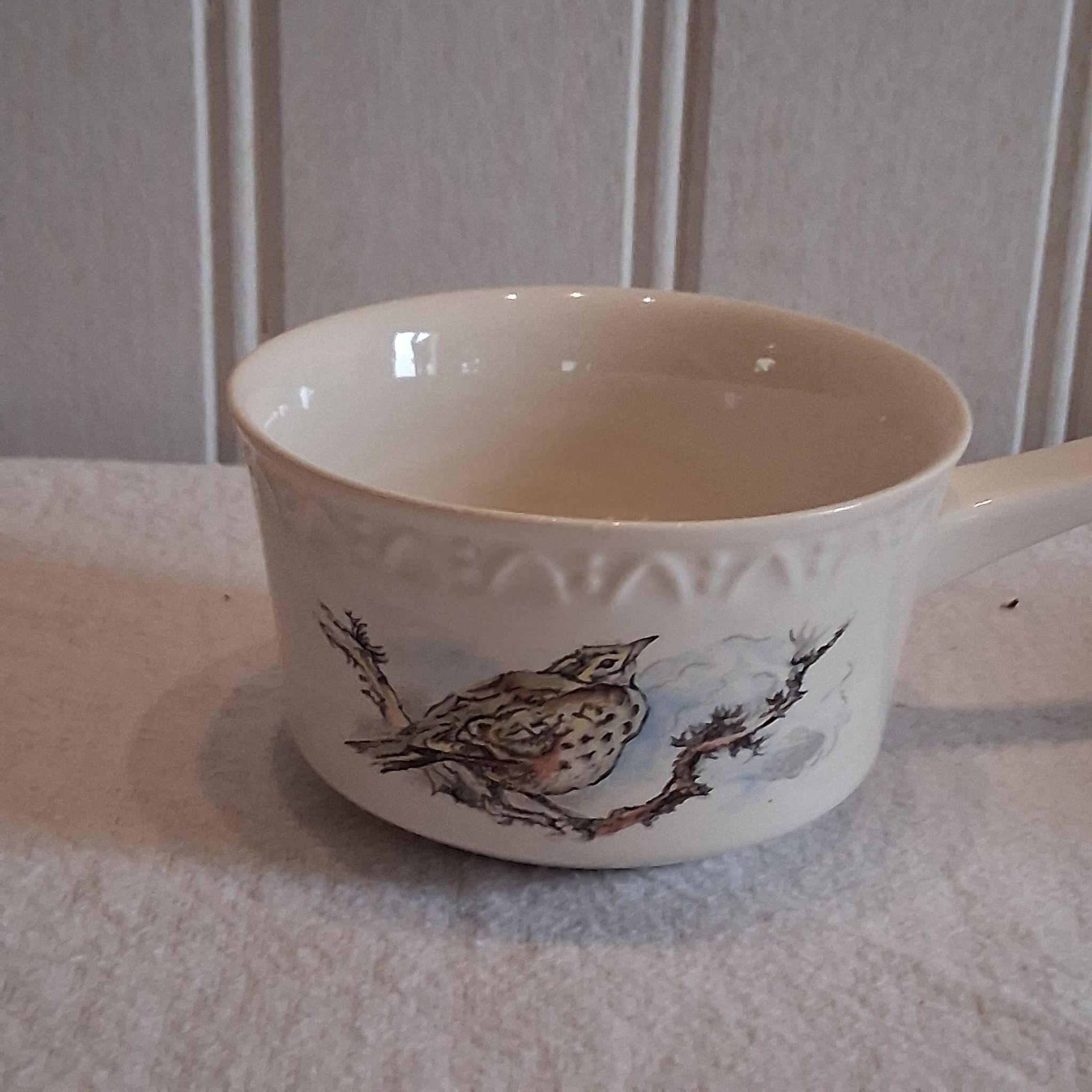 2 very pretty sauceboats or ramekins in porcelain from Villeroy & Boch.