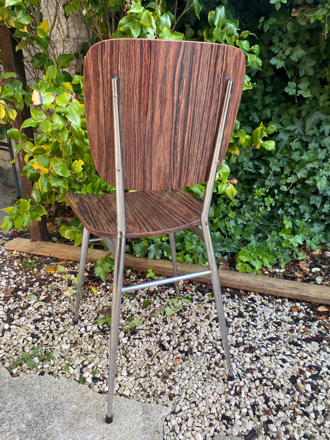 Set of 4 brown Formica chairs