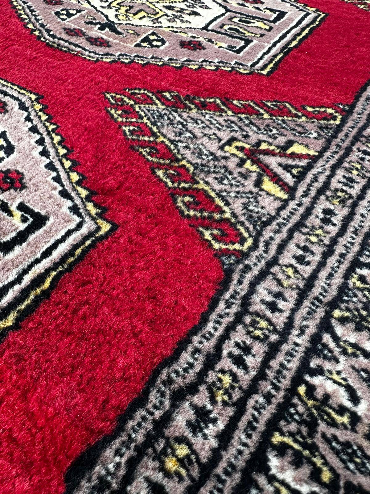 Handmade Pakistani rug 130cm x 80cm