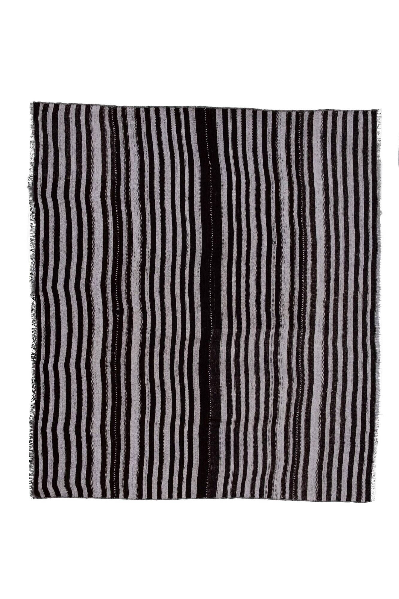 Vintage Turkish kilim, handwoven, 193x228 cm.