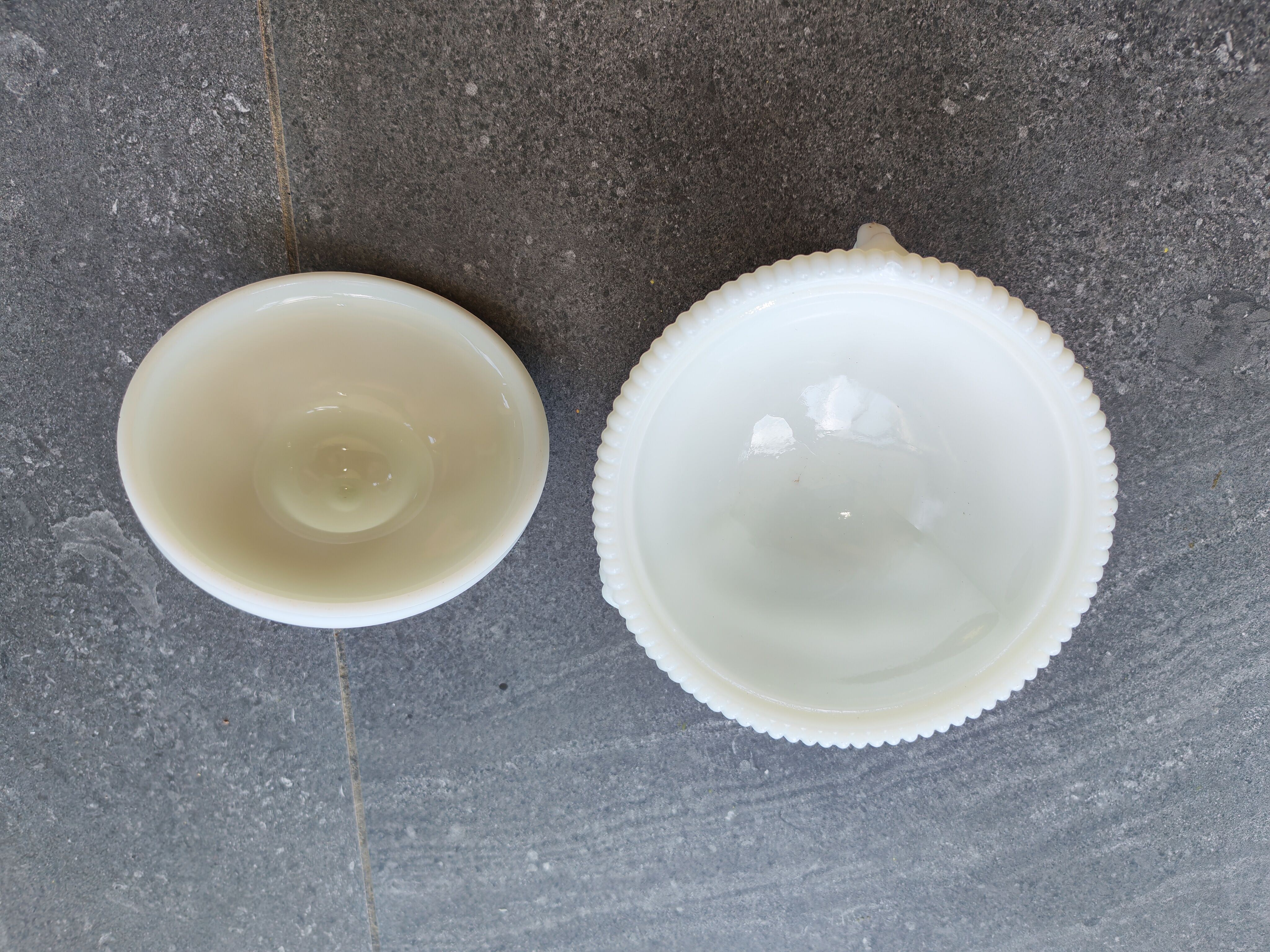 Vintage opal white glass bonbonnière