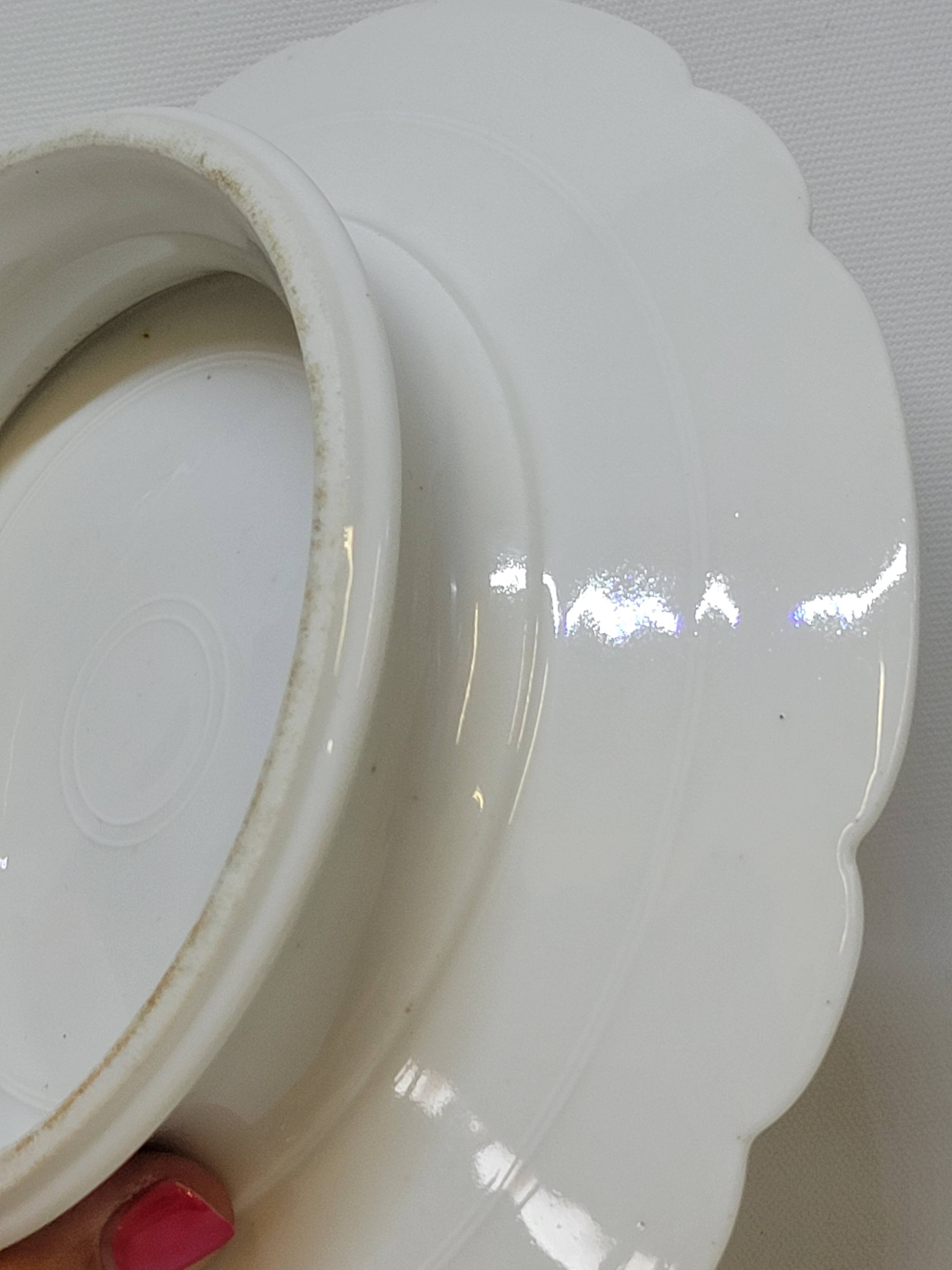 Superb Plate Dish on Pedestal 19th Century White Porcelain Bird Decor