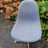 Series of 4 chairs by Eames editionHerman Miller